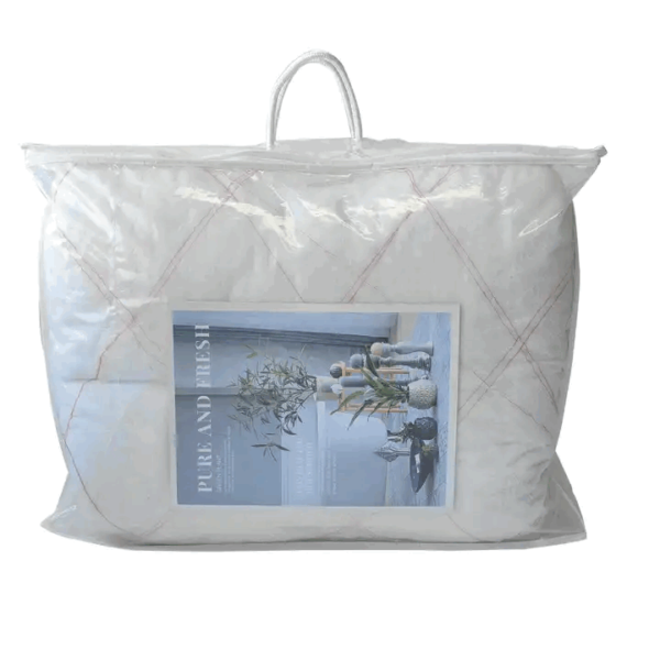 Portable quilt storage bag