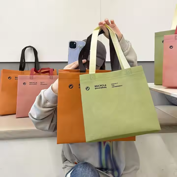 Printed non-woven handbag