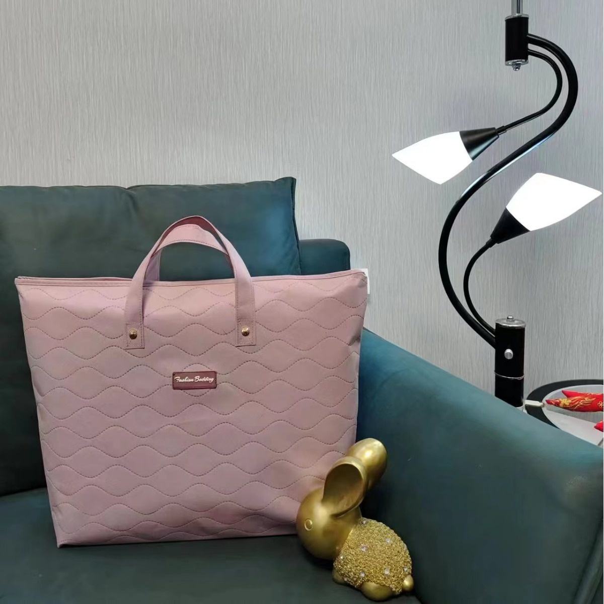 Thick non-woven fabric handle storage bag